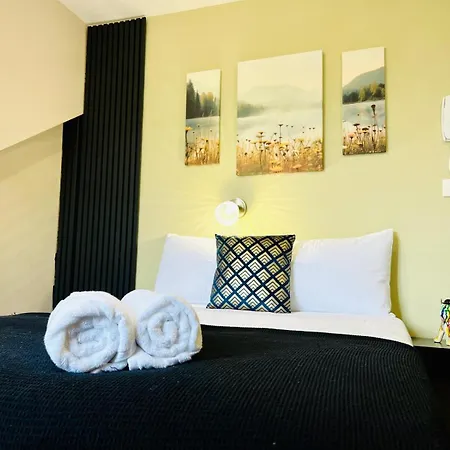 Caledonian House - Vibrant City Vibe Suites London Room photo