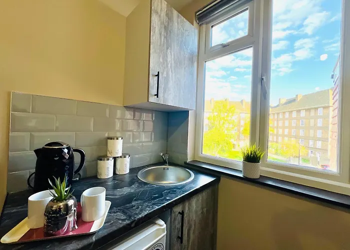 Caledonian House - Vibrant City Vibe Suites